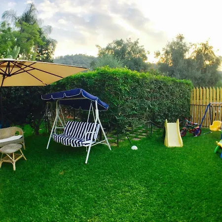 Midnight Holiday House Vakantiehuis Santa Tecla