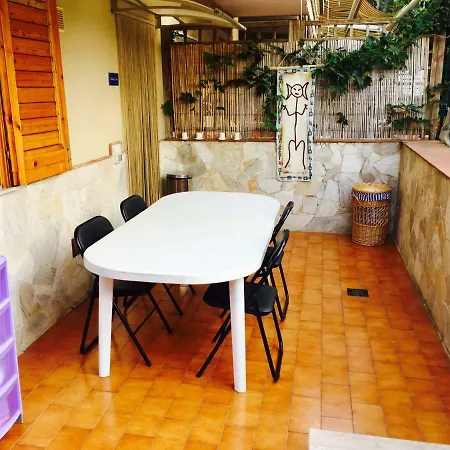 Vakantiehuis Midnight Holiday House Santa Tecla